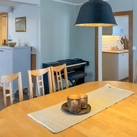 Cozy In With House A Mountain View