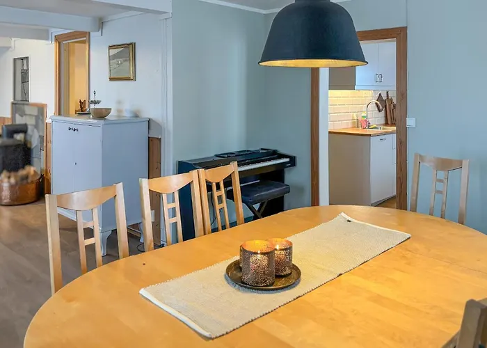 Cozy In With House A Mountain View